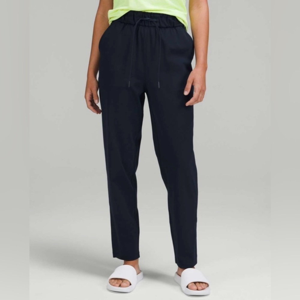 Lululemon Stretch High-Rise Pant 7/8 Length in True Navy